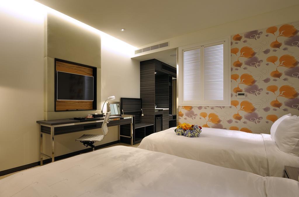 Golden Tulip Glory Fine Hotel Tainan Quarto foto