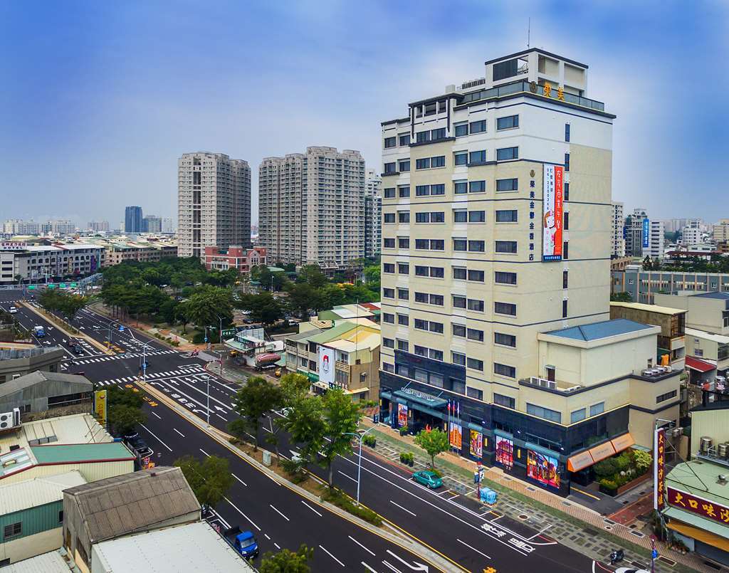 Golden Tulip Glory Fine Hotel Tainan Exterior foto